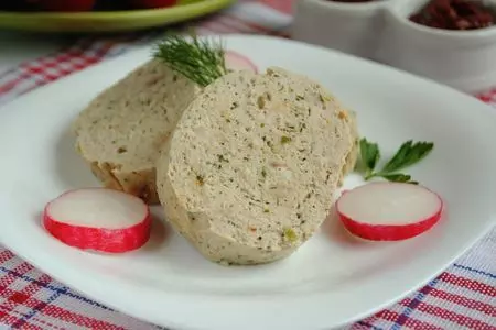 Колбаса из курицы на пару: шаг 4