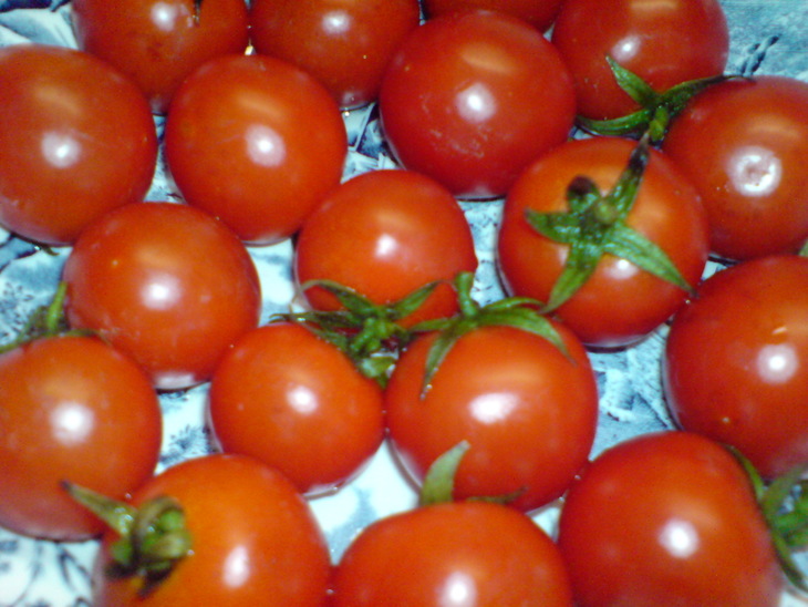 Закуска из помидорок-черри "tomate cerise d` amour“: шаг 1
