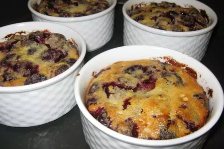 Клафути "традиционный" (cherry clafoutis).: шаг 7