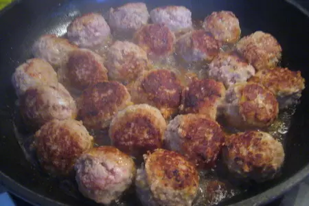 Фрикадельки в вине (boulettes au vin): шаг 2