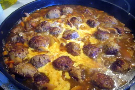 Фрикадельки в вине (boulettes au vin): шаг 5