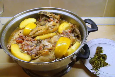 Курочка с сидром и яблоками. cog au cidre.: шаг 9