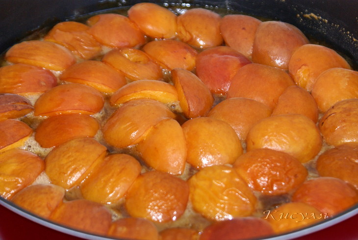 Перевёрнутый тарт с абрикосами (tarte tatin): шаг 8