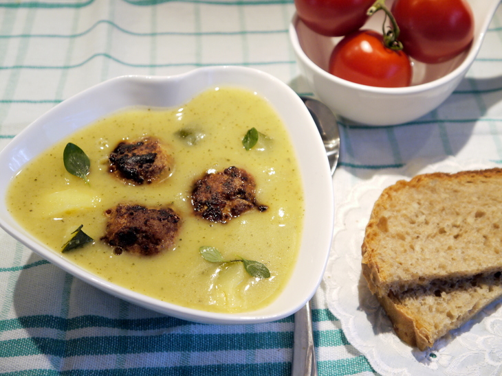 Картофельно-цукиниевый суп-пюре с тефтельками: шаг 2