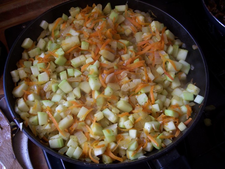 Открытый пирог-киш с кабачками и лисичками: шаг 8