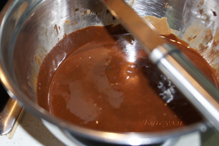 Шоколадно-кофейный торт с абрикосовым джемом: шаг 2