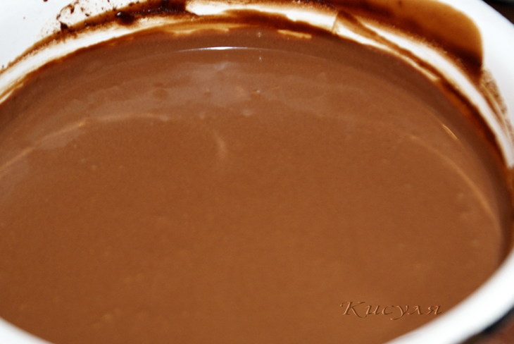 Шоколадно-кофейный торт с абрикосовым джемом: шаг 17