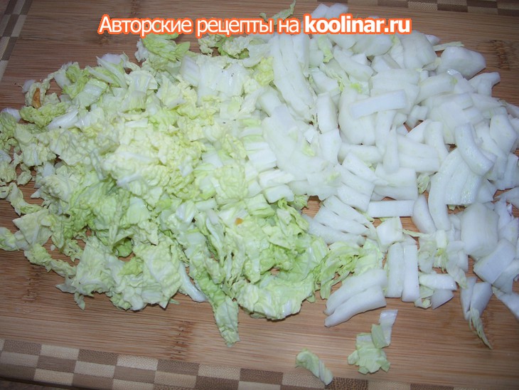 Салат из копченой курицы с печеными шампиньонами: шаг 3