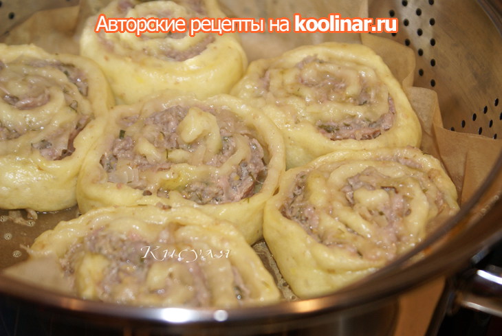 Паровые рулеты с мясом: шаг 8