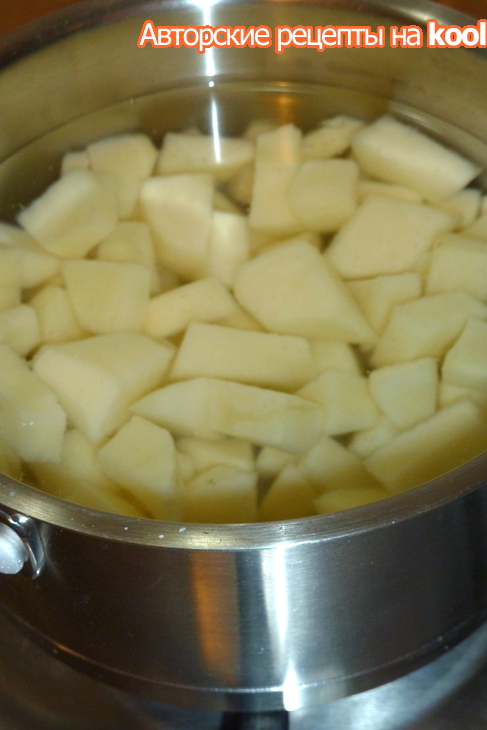 Томатный суп с гигантской фасолью и постными картофельными рогаликами + булочки с зеленым луком: шаг 9