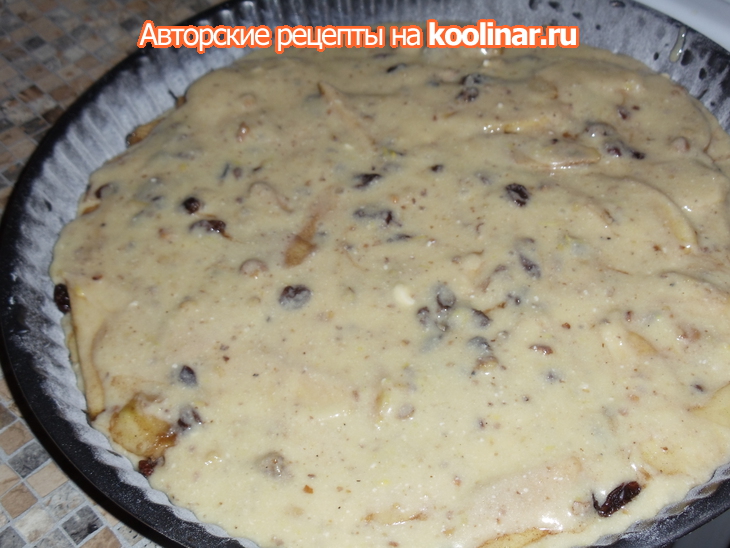 Яблочный пирог с изюмом и корицей: шаг 5