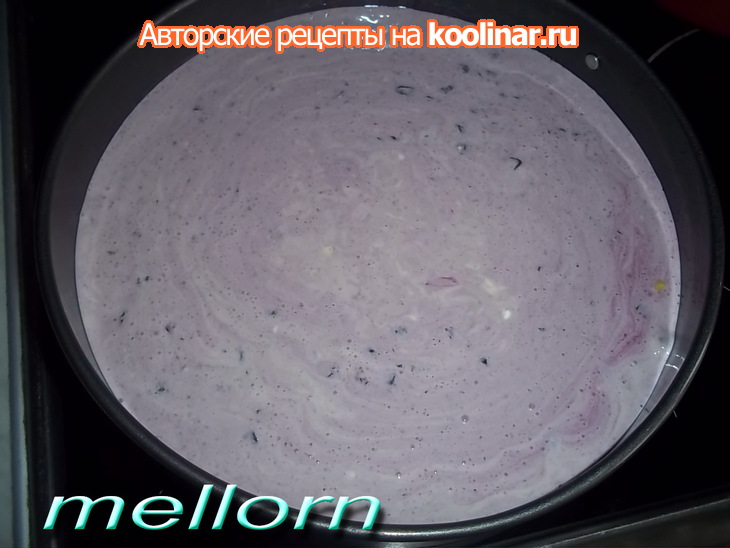 Кукурузный пирог с творогом и черникой: шаг 10