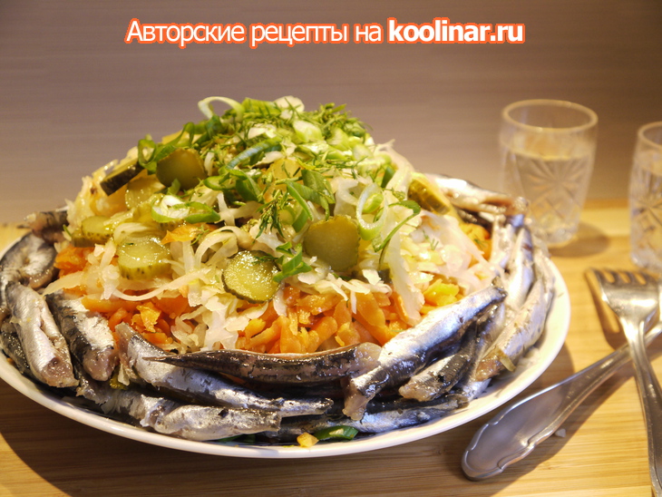 Салат из хамсы, картофеля и яиц