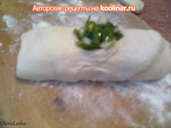 Рулетики-рогалики с ветчиной и не только...(просто,вкусно и ароматно))): шаг 17