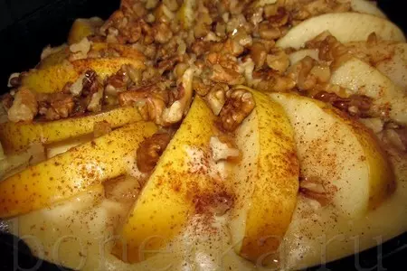 Пирог с яблоками и грецкими орехами на скорую руку: шаг 6