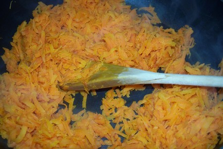 Блины из печени с морковной начинкой: шаг 4