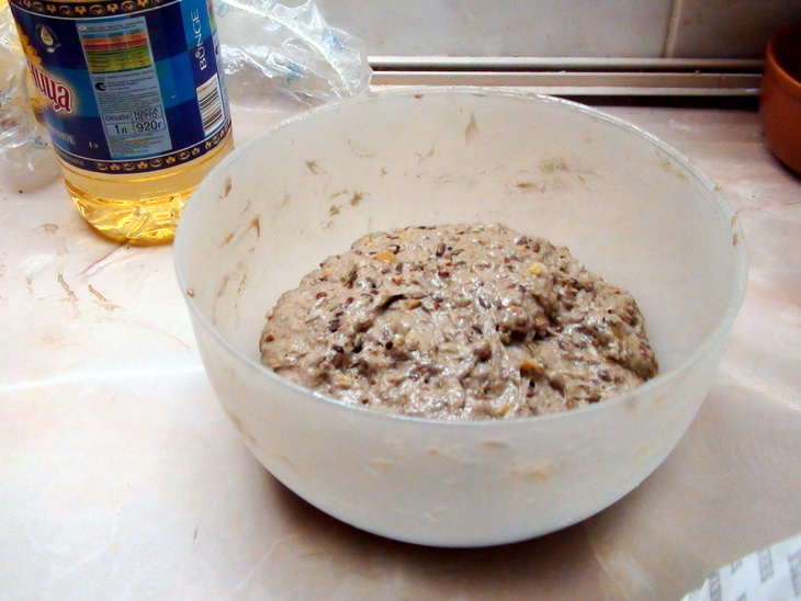 Бездрожжевой хлеб «8 злаков» на быстрой кефирной закваске: шаг 2