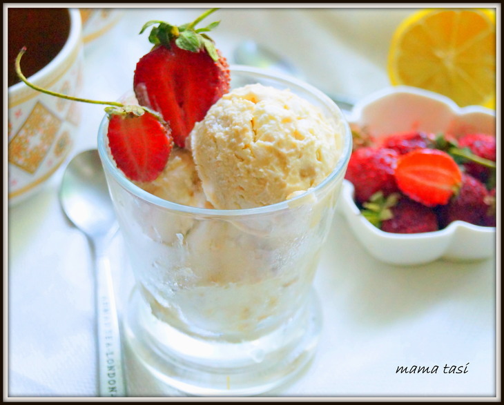 Сливочное мороженое с карамельным соусом.: шаг 8