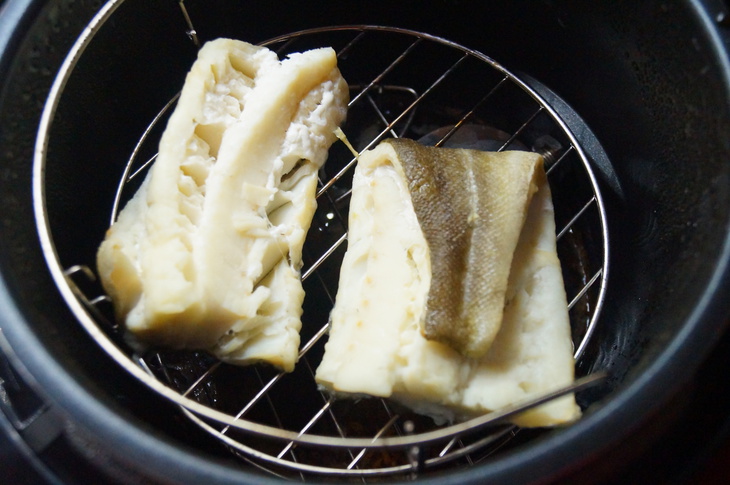 Треска горячего копчения и португальский салат из неё. salada de bacalhau: шаг 4