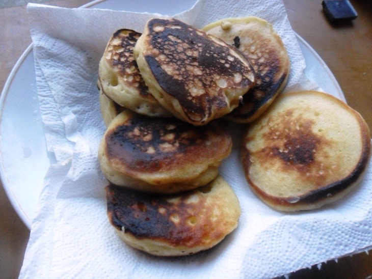 Griddle cakes - оладьи из пресного теста: шаг 6