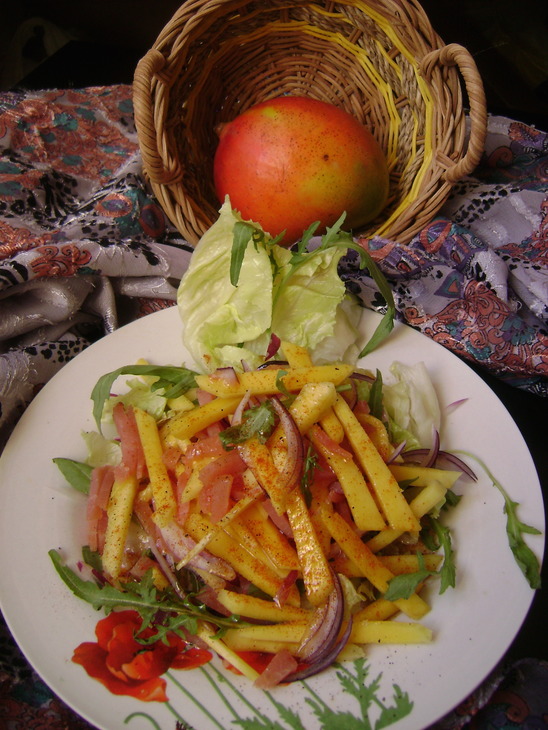 Салат с манго «просто экзотика».: шаг 4