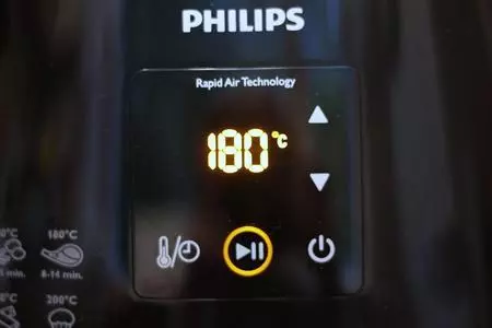 Румяная курочка,  приготовленная в мультипечи philips: шаг 4