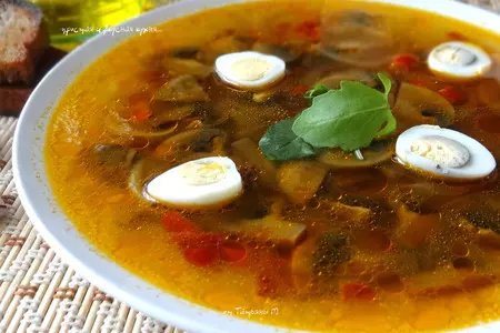 Средиземноморская луковая похлебка с шампиньонами и гренками: шаг 6