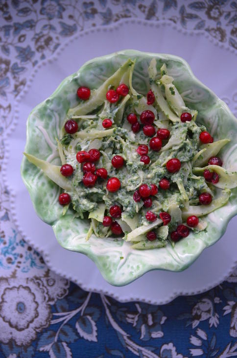 Салат с капустой , с сырной заправкой и шпинатом: шаг 5