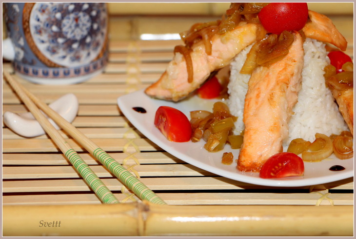 Рис басмати с лососем и луковым соусом. ужин за 12 минут: шаг 7