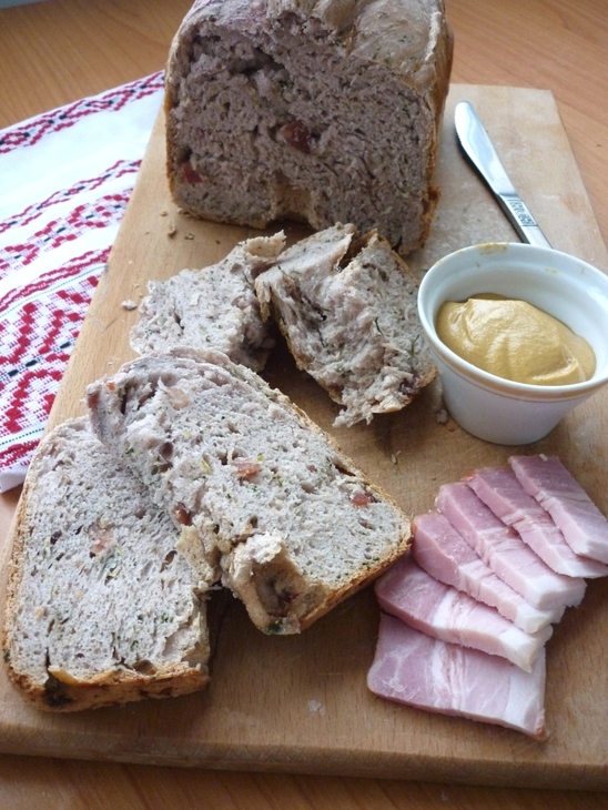 Закусочный хлеб с луком и беконом на отваре из краснокочанной капусты(для хп): шаг 7