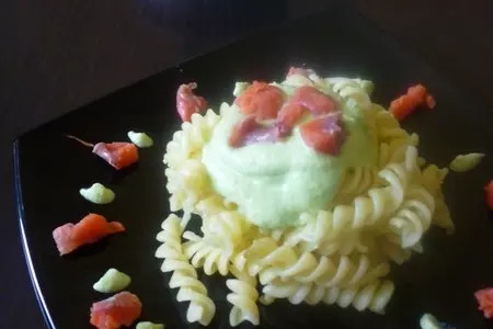 Fusilli с зелёным соусом и лососем: шаг 5