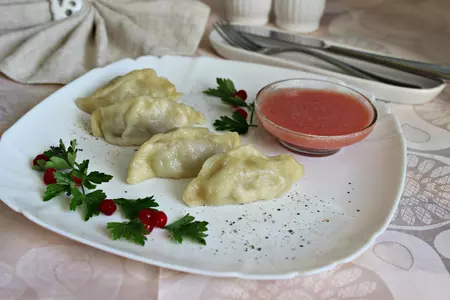 Паровые вареники с мясом и томатным соусом с хреном: шаг 16