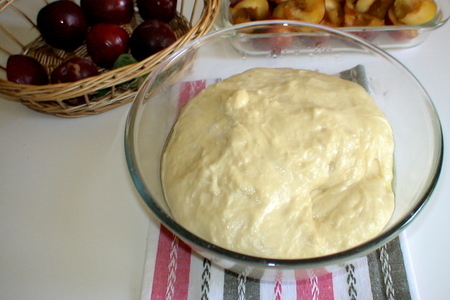 Пирог с бабкового теста  со сливами  и рикоттой: шаг 8