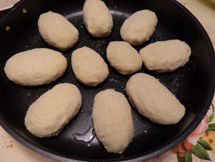 Картофельно - гороховые зразы с мясом: шаг 15