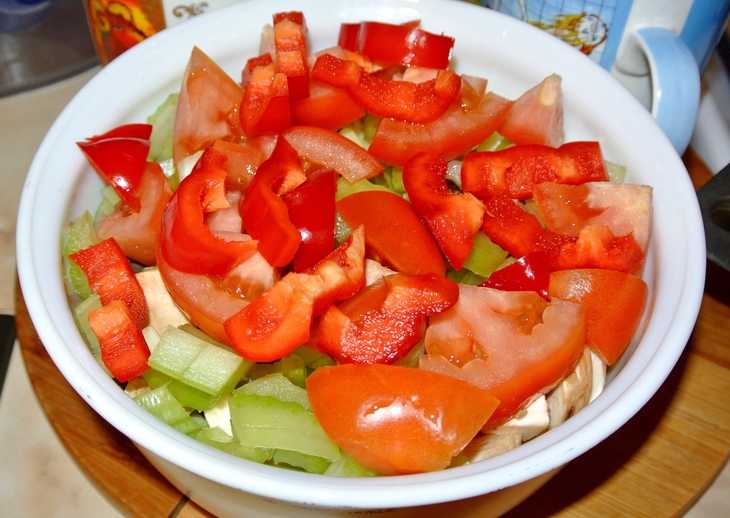 Тёплый овощной салат с шампиньонами.: шаг 4