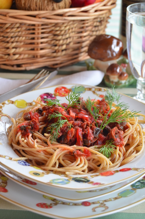 Спагетти со свекольно-грибным соусом: шаг 9