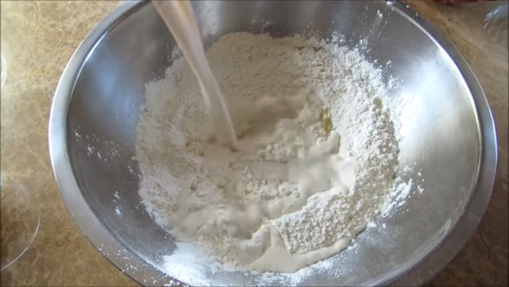 Стоит только полить тесто содой и результат вас удивит! вкусные слоенки!: шаг 2