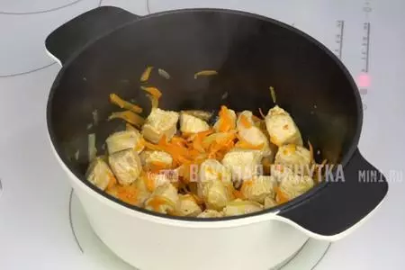 Бесподобный картофель с мясом тушеные в молоке: шаг 2