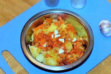 Рыба под ореховой корочкой и с овощными блинчиками.: шаг 12