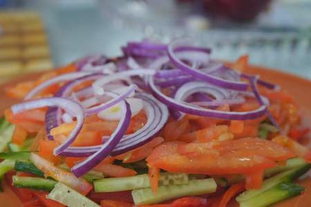 Восточный овощной салат с куриной грудкой: шаг 5