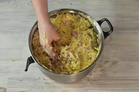 Картофельные колбаски с мясом: шаг 3