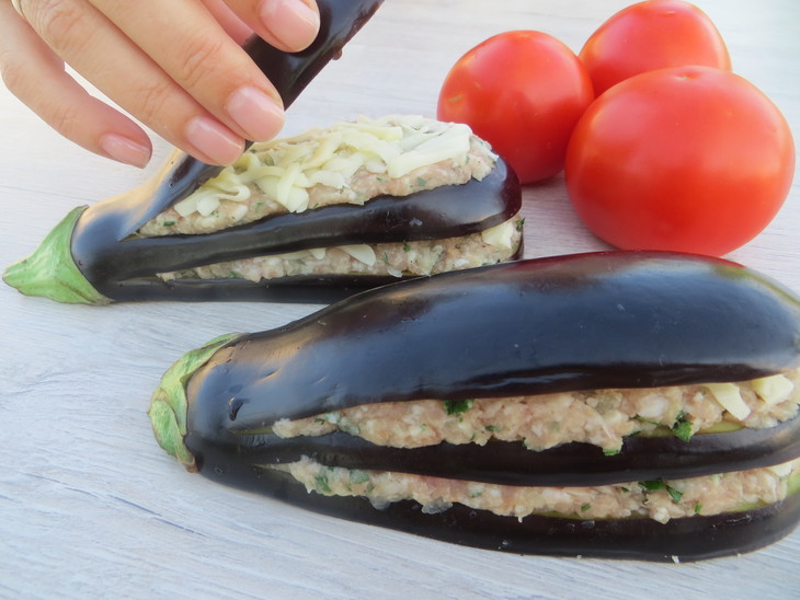 Фаршированные баклажаны / eggplant with meat: шаг 4