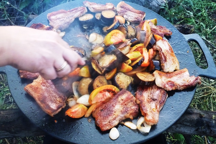 Садж из свиной грудинки с овощами: шаг 4