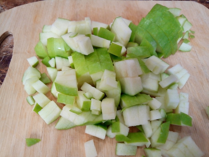 Королевская ватрушка с бананами и яблоками