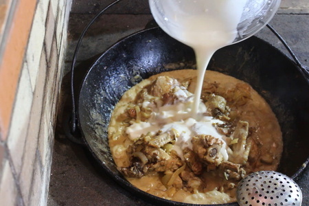 Гюльчехра, рецепт курицы по-узбекски в сметанно-чесночном соусе: шаг 7