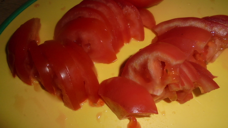 Сулугуни, запеченный с мятой и помидорами: шаг 2