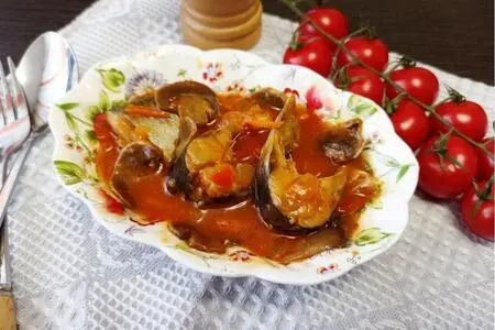 Тушеная сельдь с овощами и шампиньонами: шаг 6