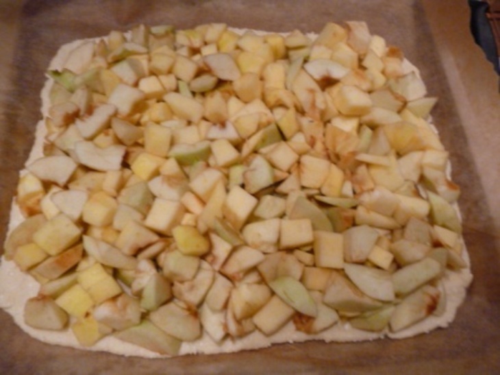 Душистый яблочный пирог: шаг 2