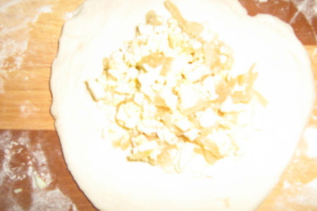 Пирожки с яичком и капустой: шаг 6