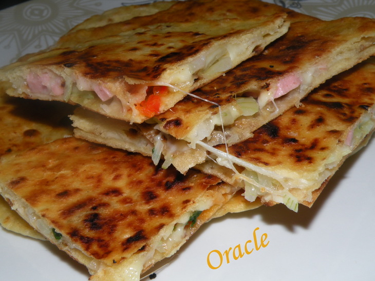 Мексиканские  кейсадиас    c начинкой, quesadillas: шаг 6